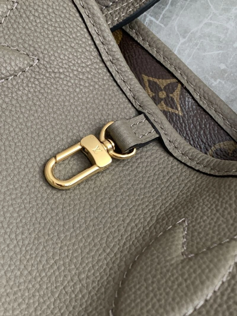 Breathable Louis Vuitton Shopping Bags 93457