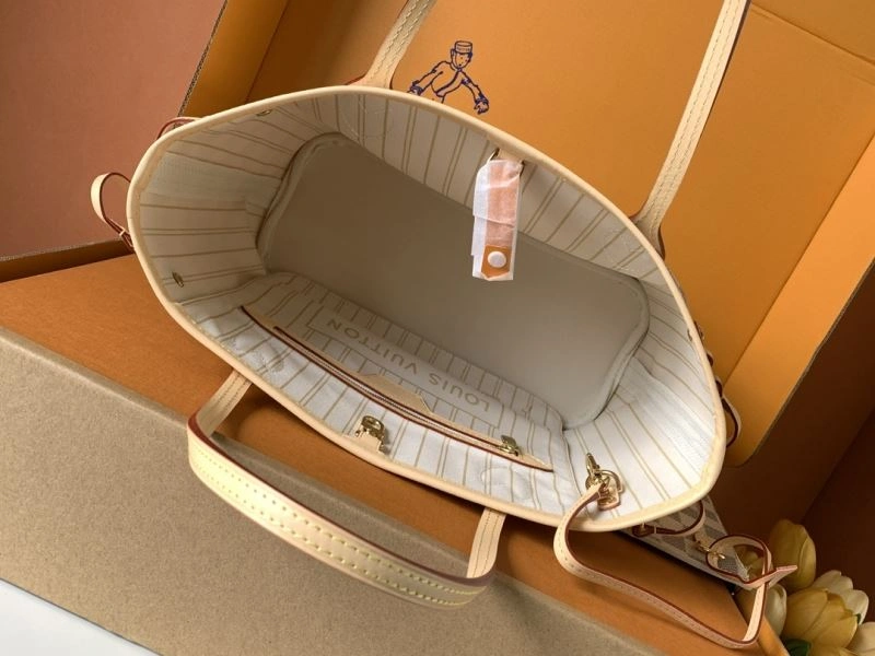 OdorResistant Louis Vuitton Shopping Bags 93450
