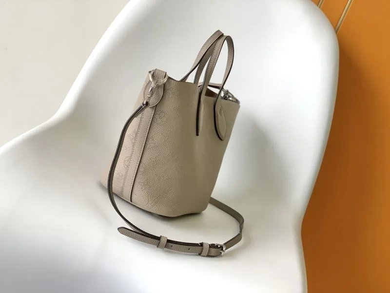 Stylish Louis Vuitton Shopping Bags 43278