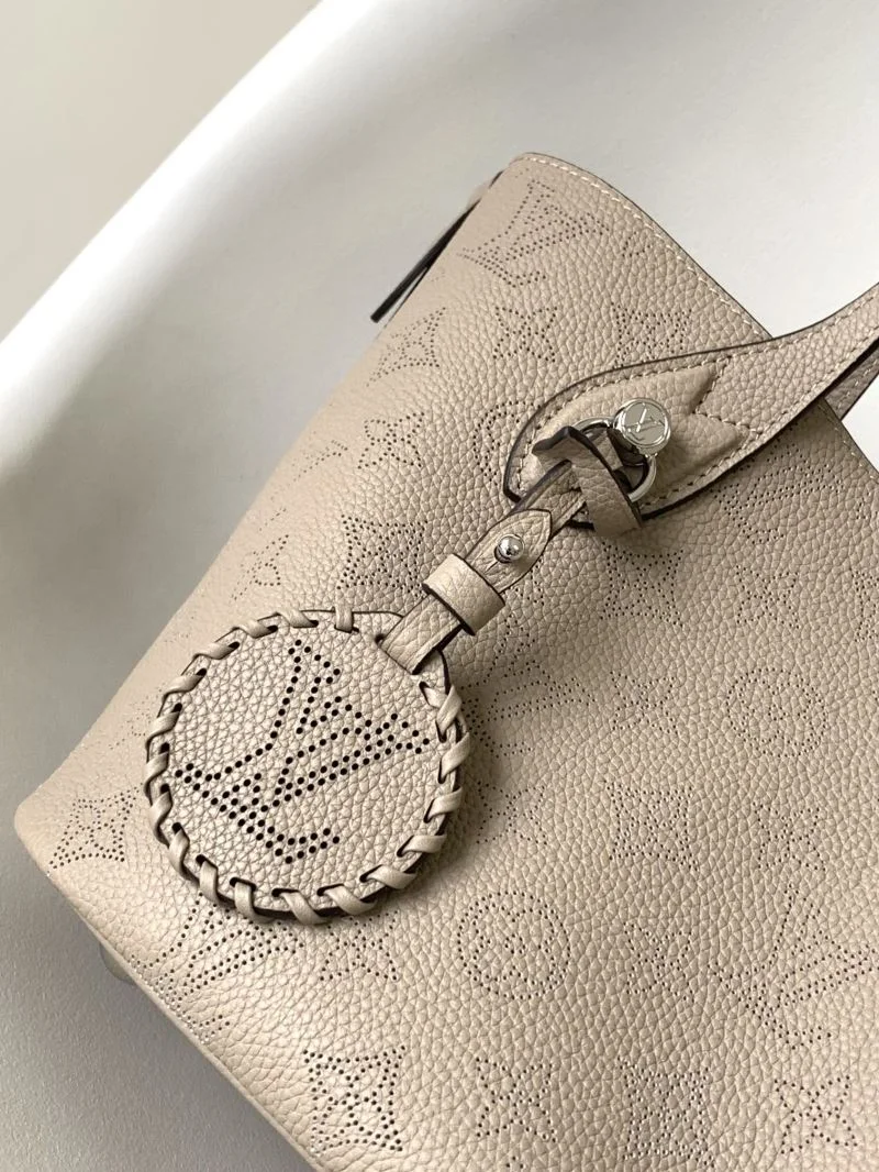 Stylish Louis Vuitton Shopping Bags 43278