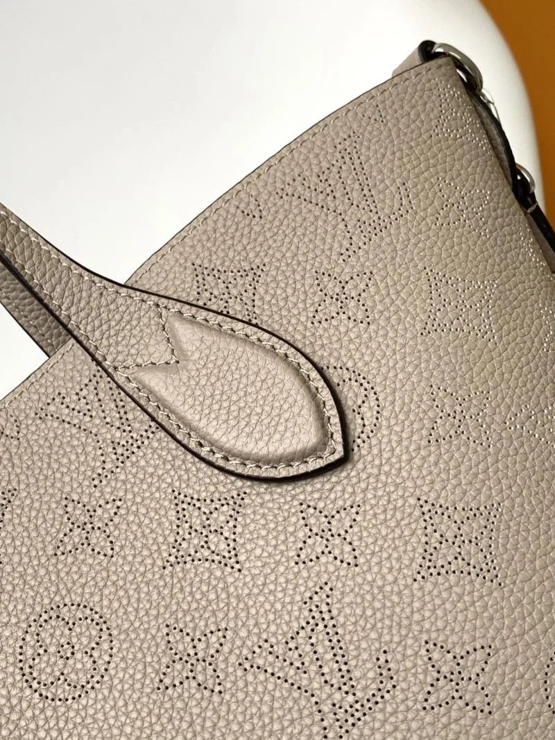 Stylish Louis Vuitton Shopping Bags 43278