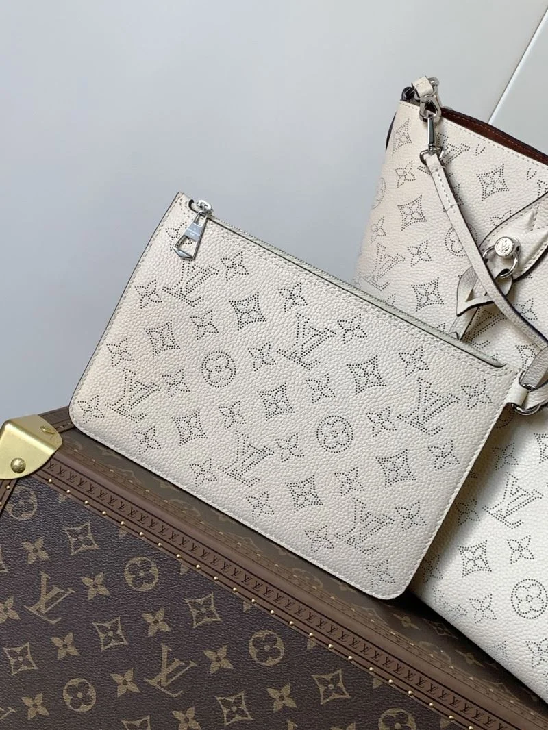 Modern Louis Vuitton Shopping Bags 43269