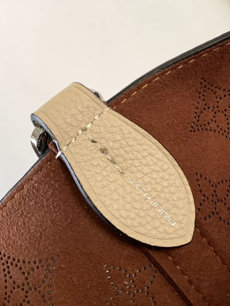 Modern Louis Vuitton Shopping Bags 43269