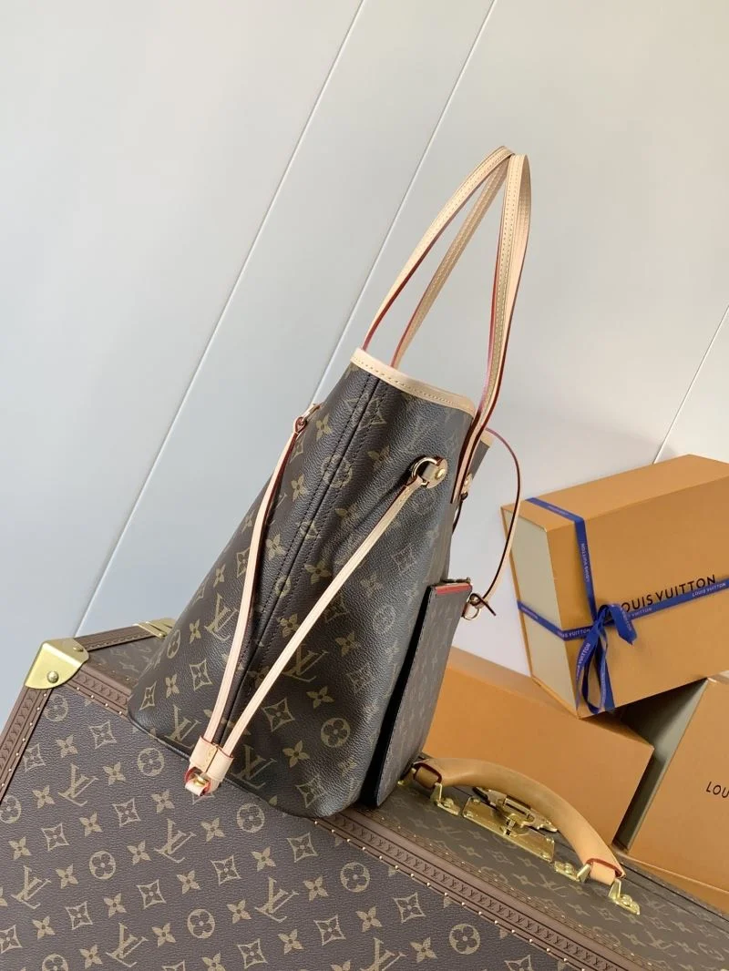 Louis Vuitton Shopping Bags Minimalist 43275