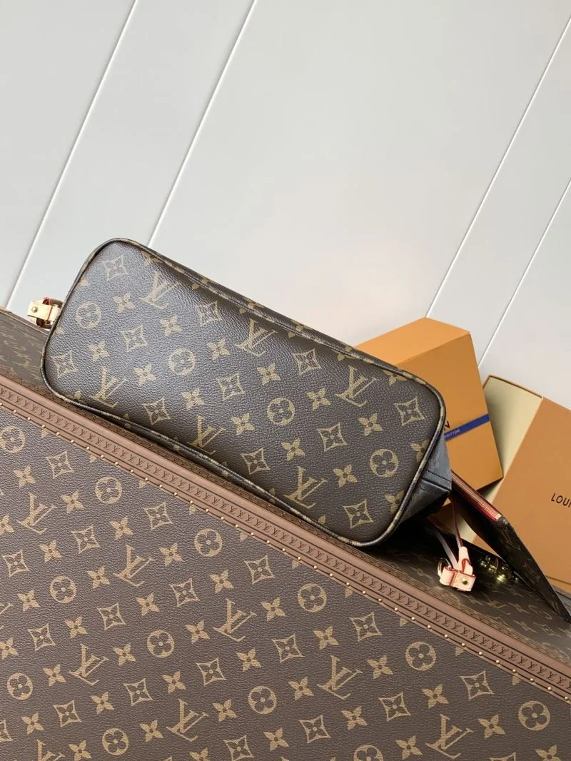 Snug Louis Vuitton Shopping Bags 43265