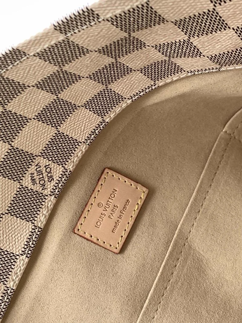 Affordable Louis Vuitton Shopping Bags 43260