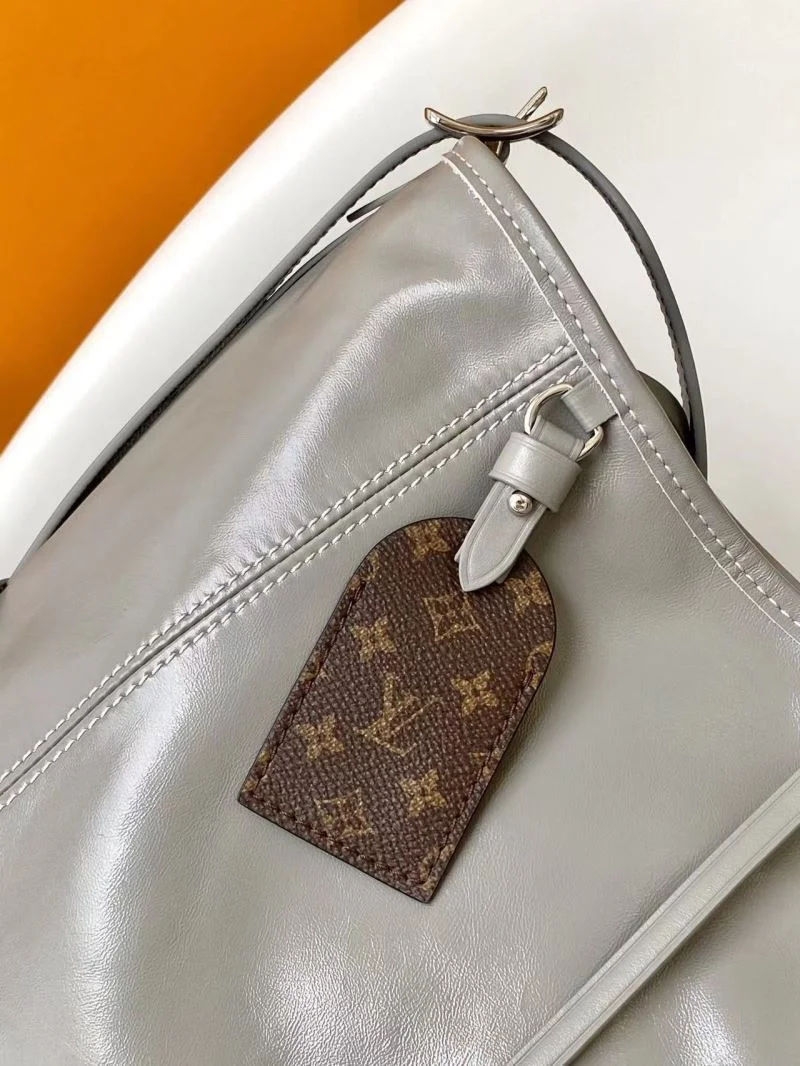 Lightweight Louis Vuitton Shopping Bags 42565