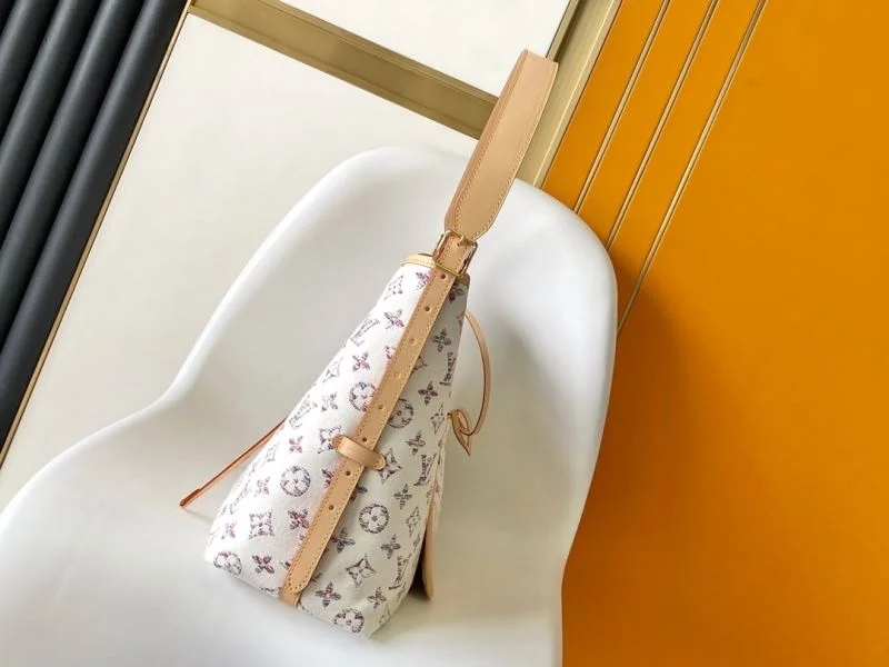 Unique Louis Vuitton Shopping Bags 42555