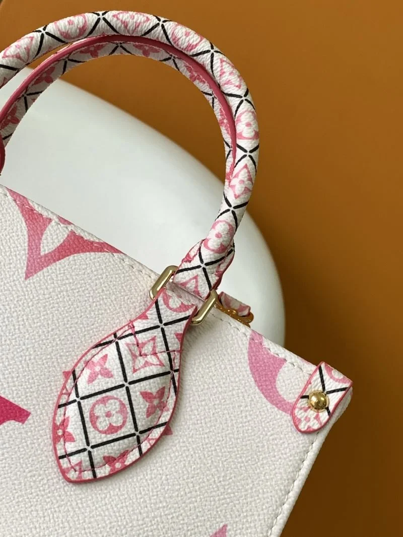 Flexible Louis Vuitton Shopping Bags 42581