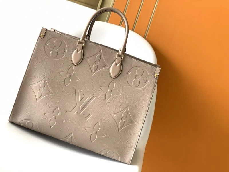 Unisex Louis Vuitton Shopping Bags 42526
