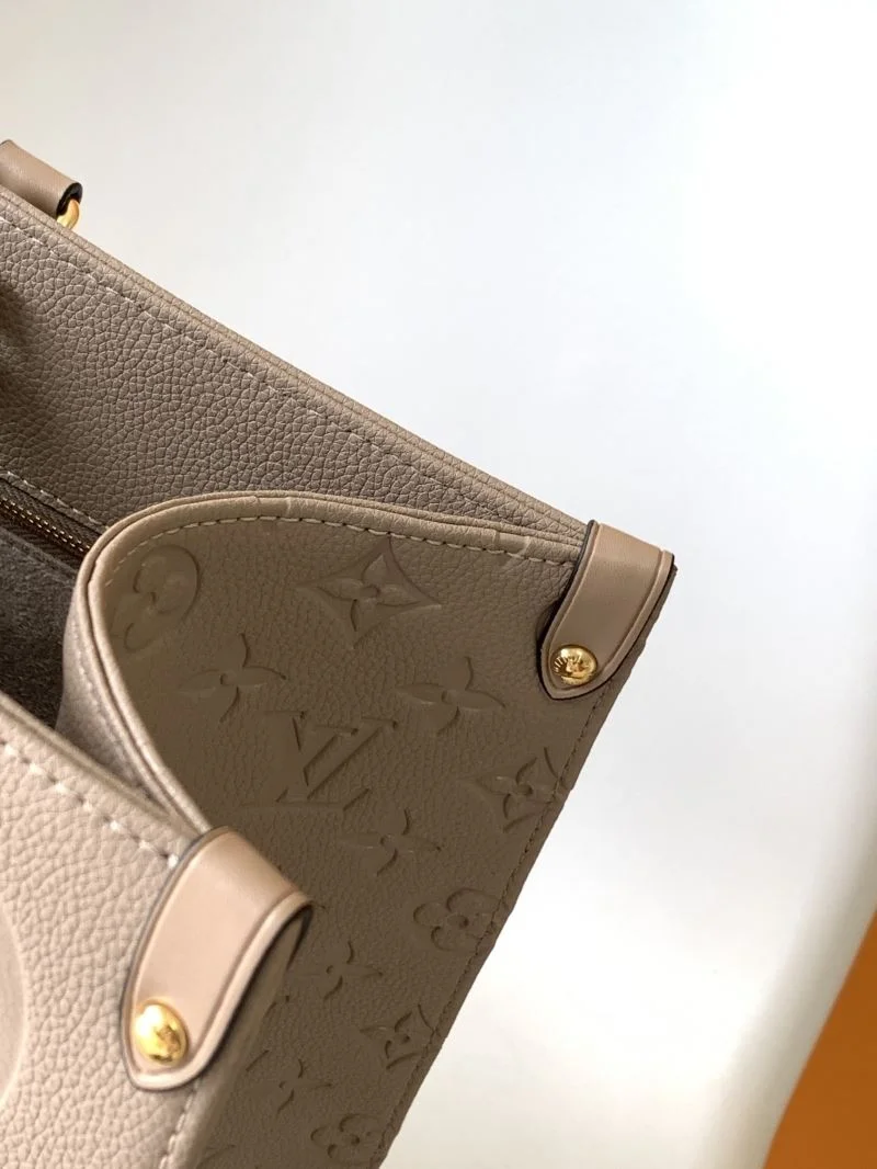 Unisex Louis Vuitton Shopping Bags 42526