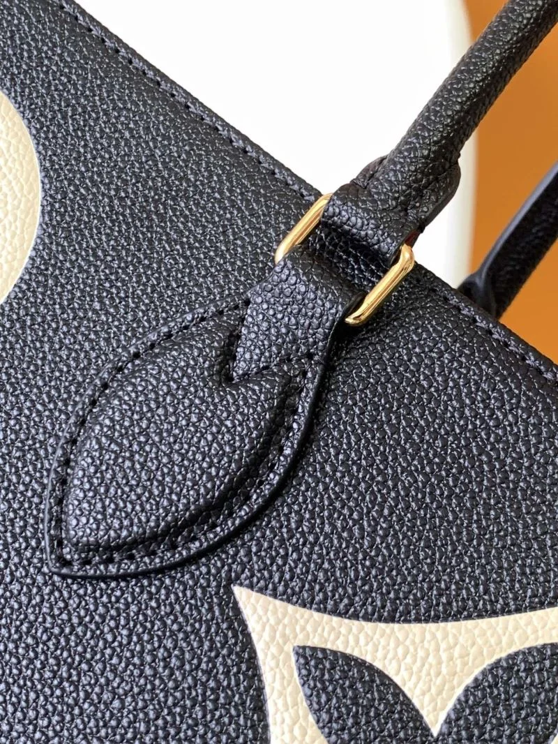 Lightweight Louis Vuitton Shopping Bags 42511