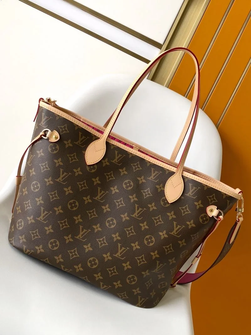 Compact Louis Vuitton Shopping Bags 42552