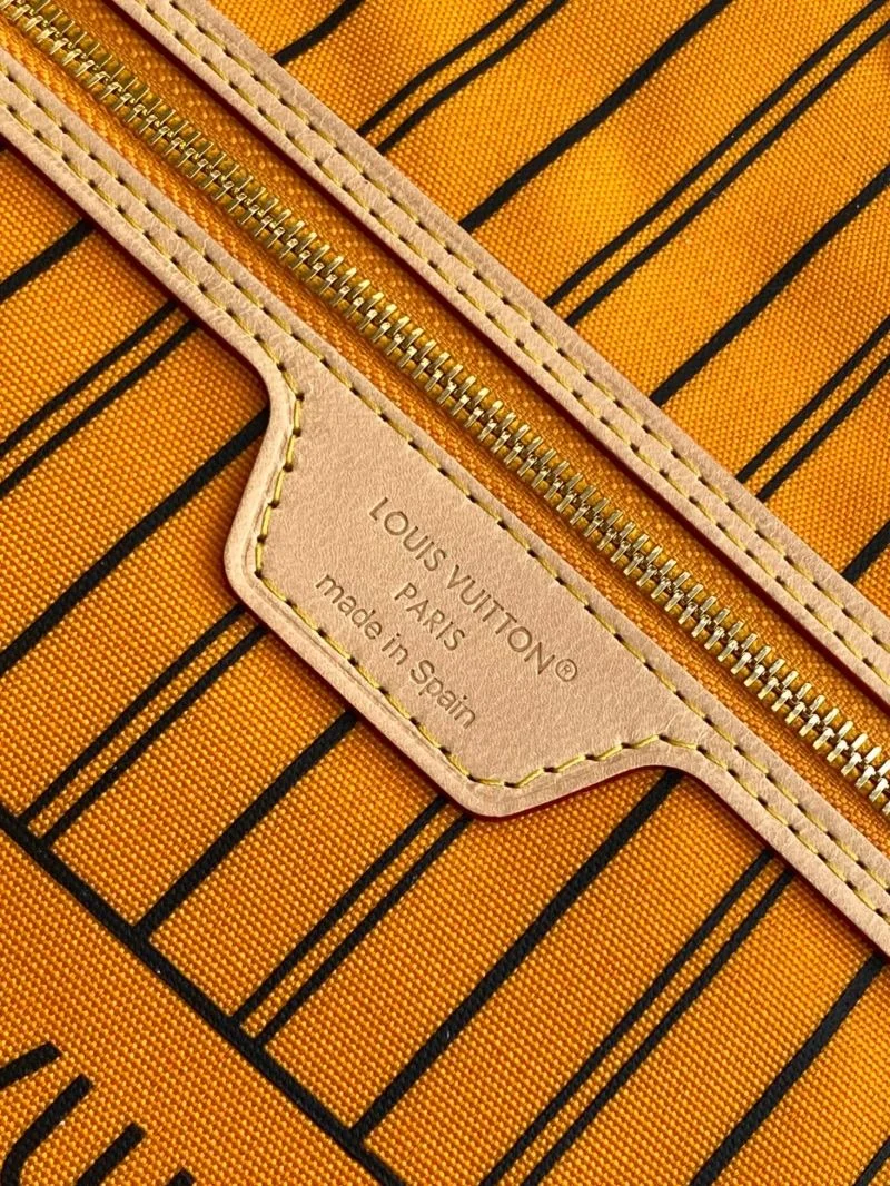TechFriendly Louis Vuitton Shopping Bags 42505