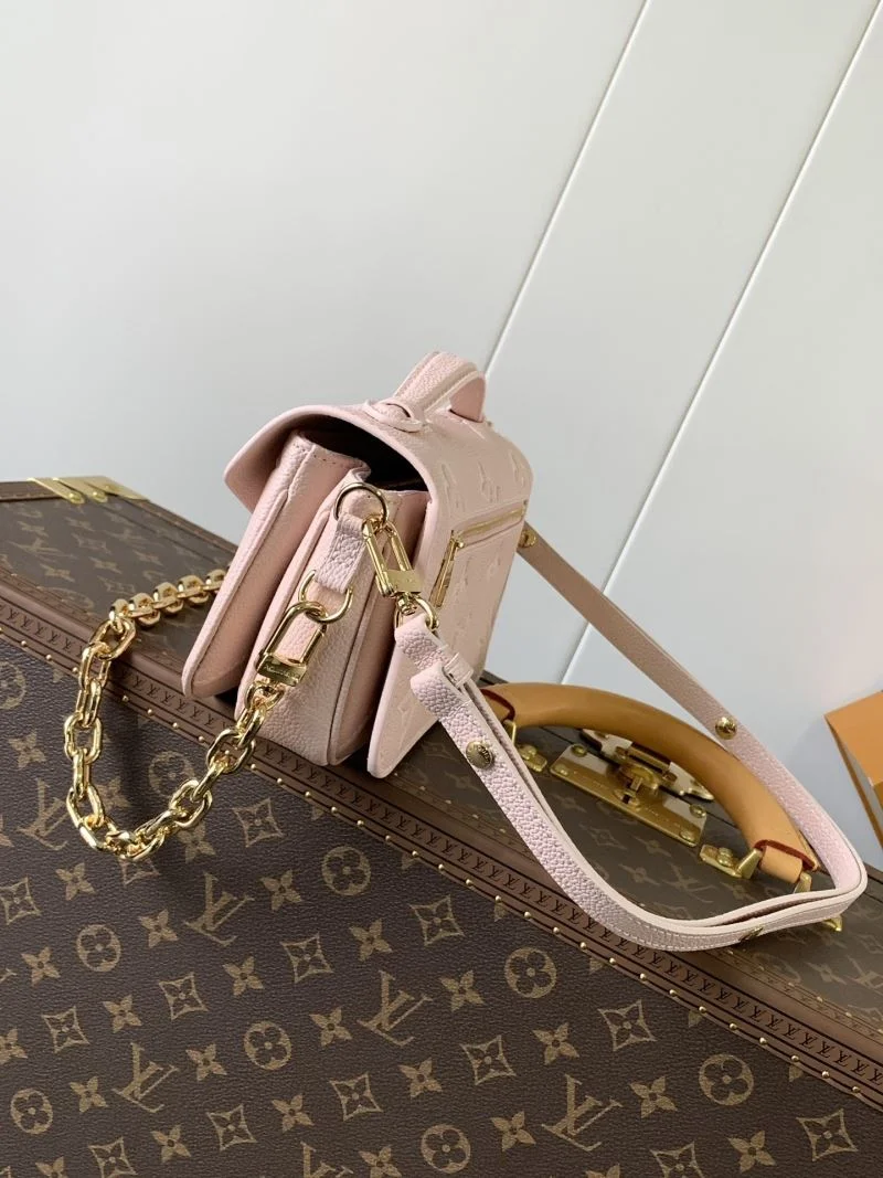 Louis Vuitton Shopping Bags Trendsetting 42546