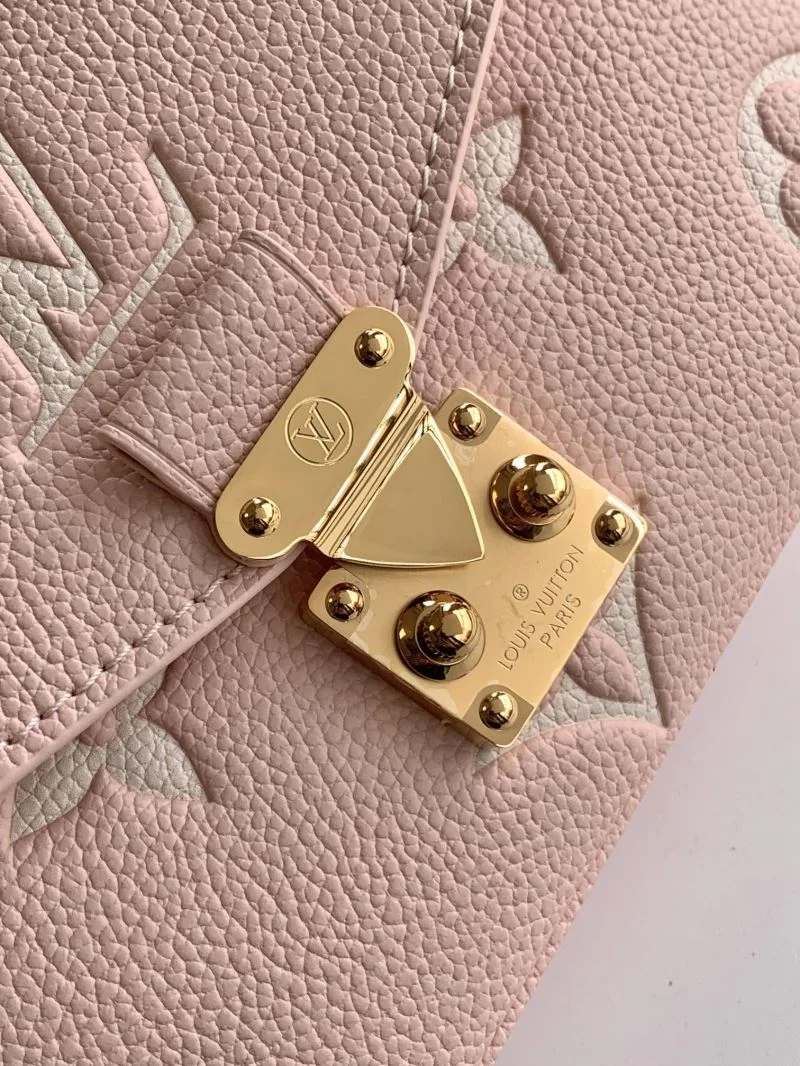 Louis Vuitton Shopping Bags Trendsetting 42546