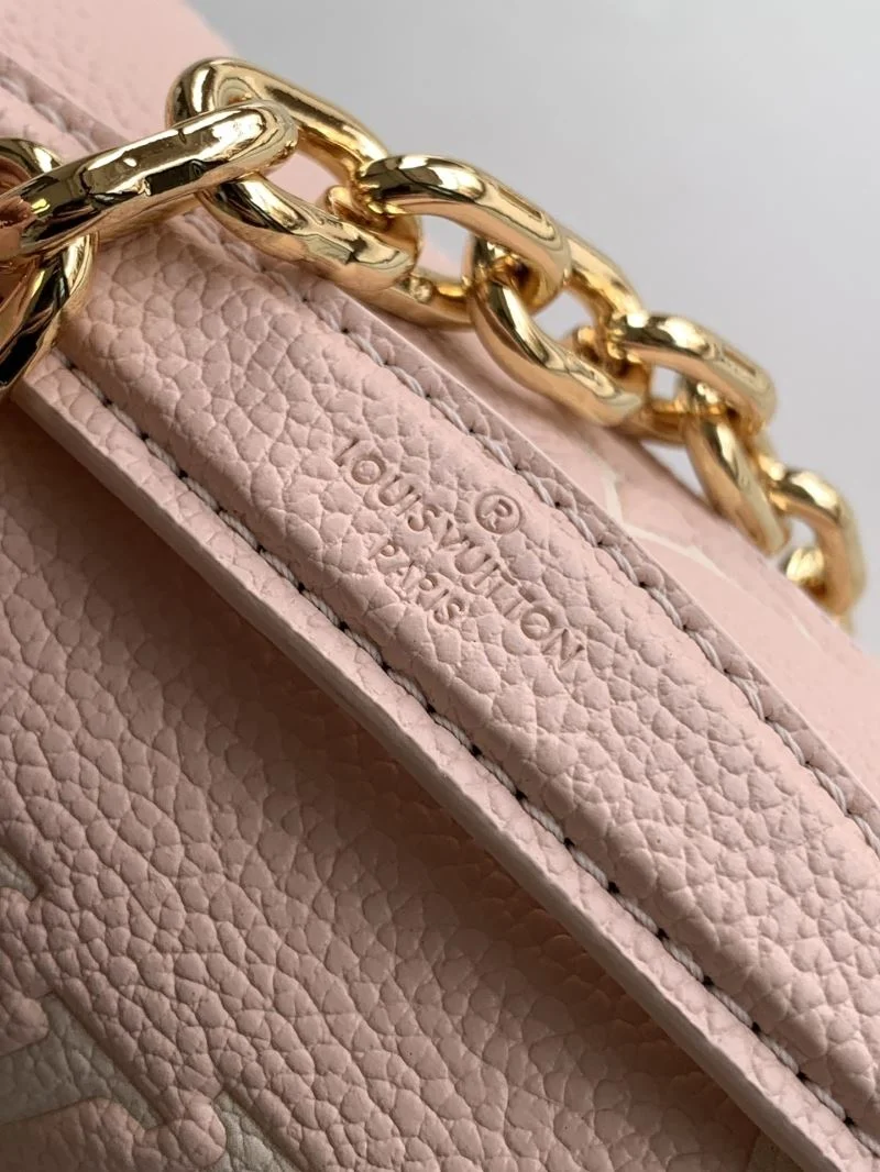 Louis Vuitton Shopping Bags Trendsetting 42546