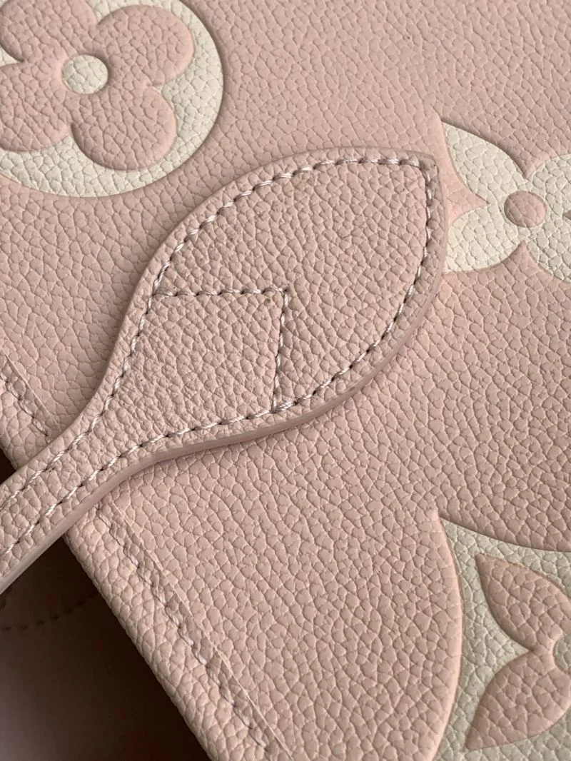 Louis Vuitton Shopping Bags WellDesigned 42524