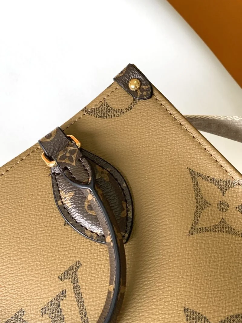 Attractive Louis Vuitton Shopping Bags 42517