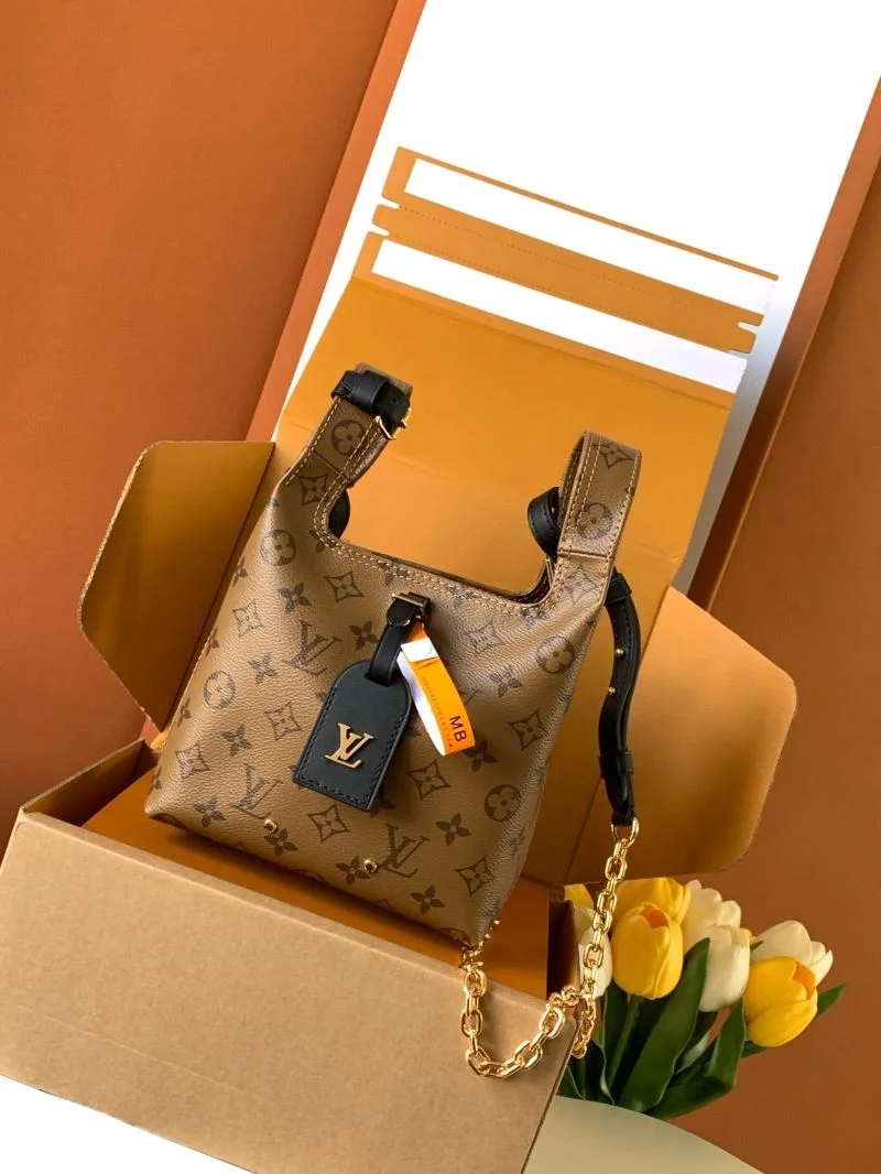 Stretchable Louis Vuitton Shopping Bags 42498
