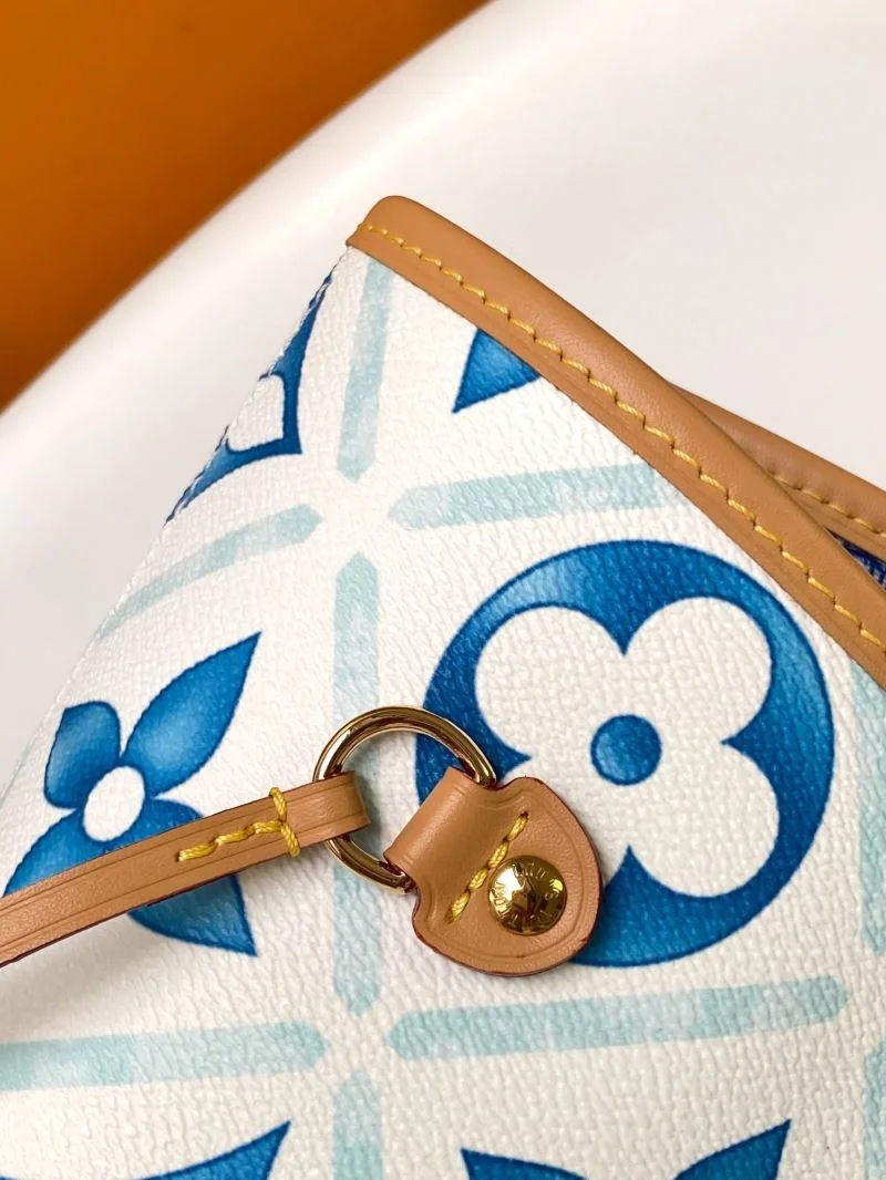 Soft Louis Vuitton Shopping Bags 42496