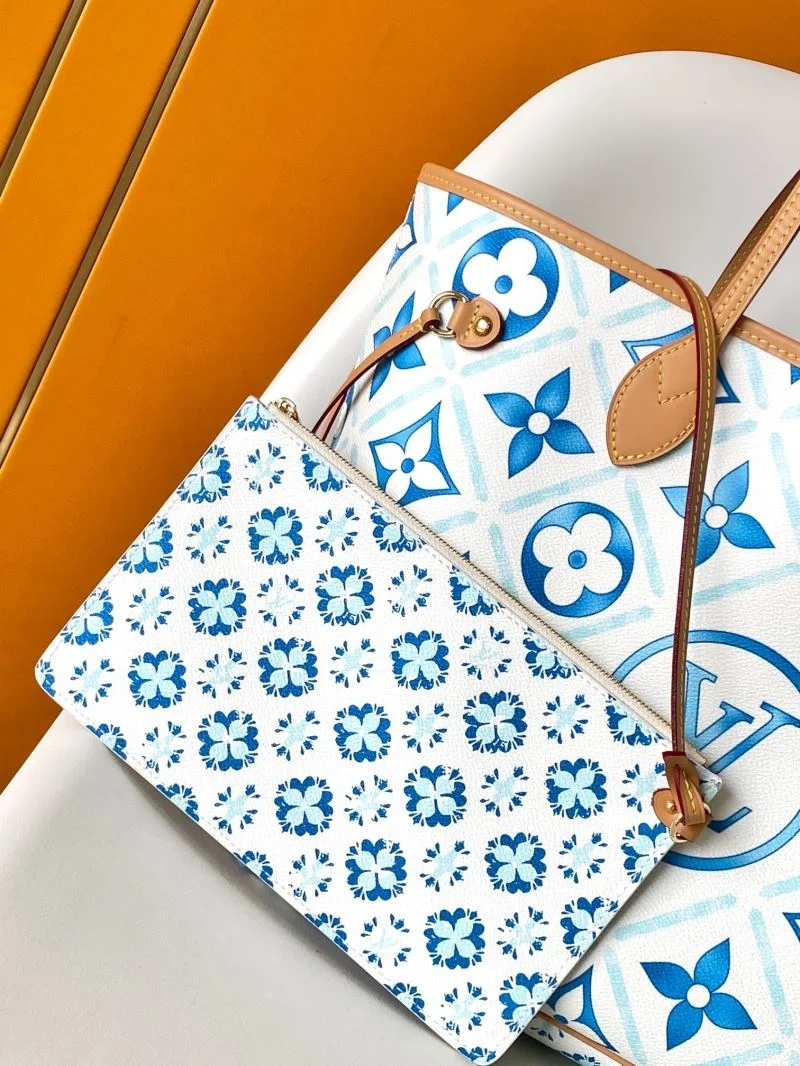 Soft Louis Vuitton Shopping Bags 42496