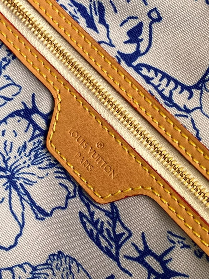 Soft Louis Vuitton Shopping Bags 42496
