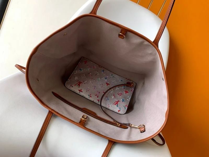 Seasonal Louis Vuitton Shopping Bags 42488