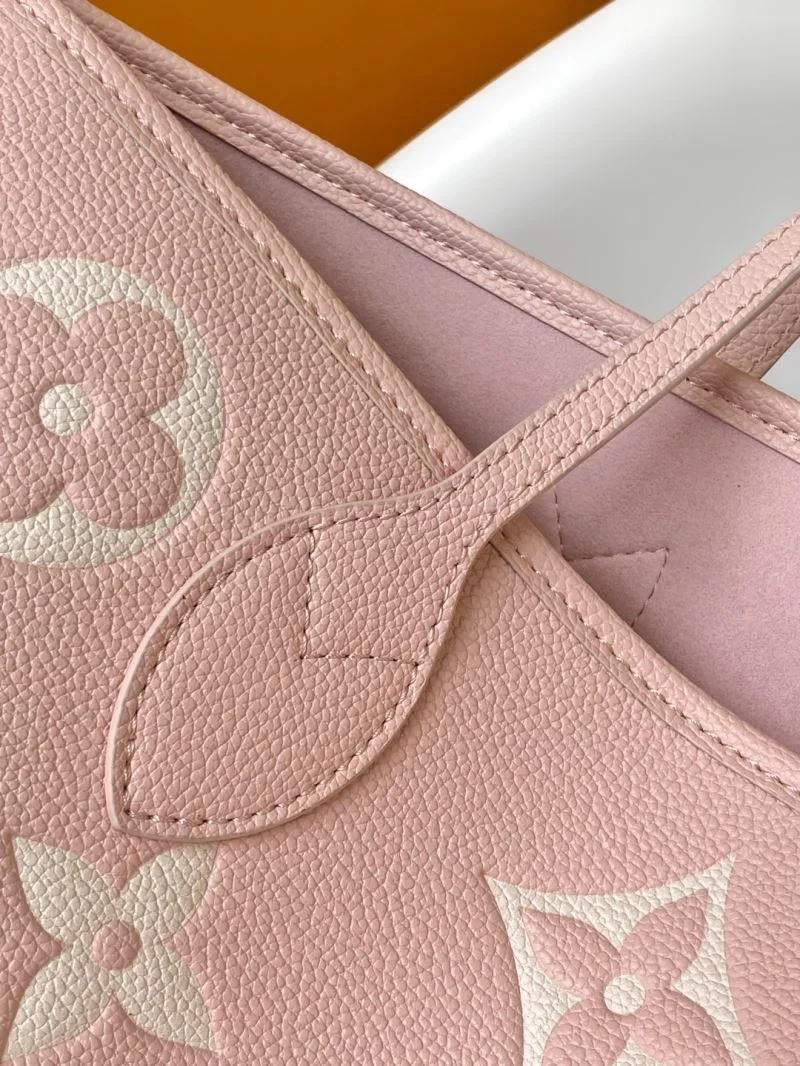 Soft Louis Vuitton Shopping Bags 42480