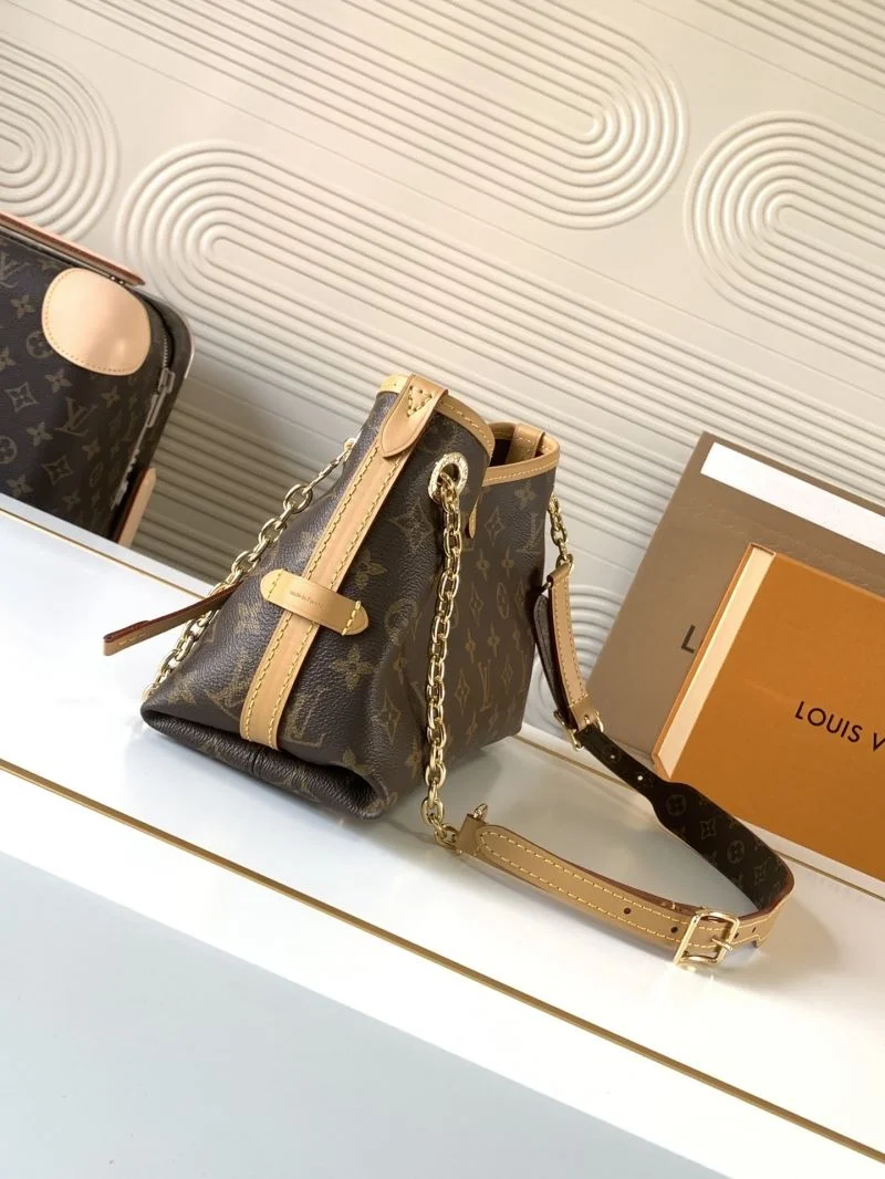 Minimalist Louis Vuitton Shopping Bags 42490