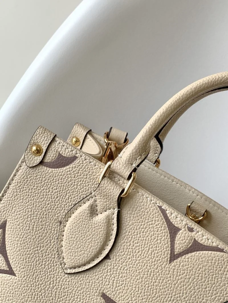 Louis Vuitton Shopping Bags TechFriendly 42470