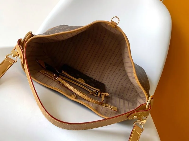 Louis Vuitton Shopping Bags Stylish 42432