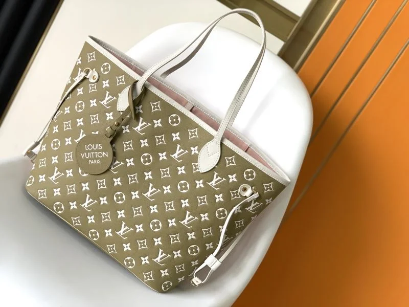 Minimalist Louis Vuitton Shopping Bags 42455