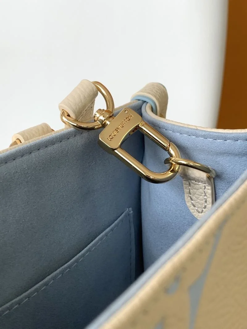 Bold Louis Vuitton Shopping Bags 42450