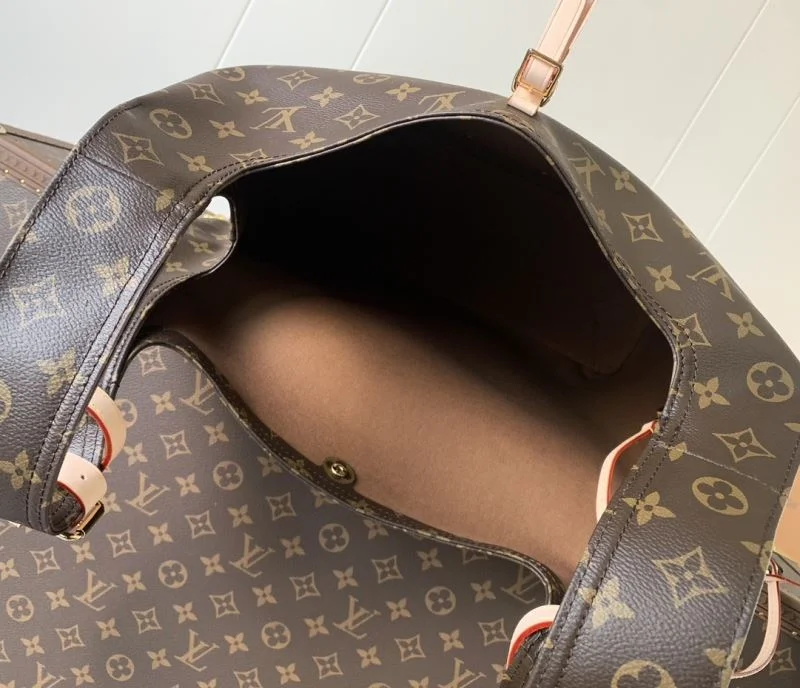 Louis Vuitton Shopping Bags UrbanChic 42437
