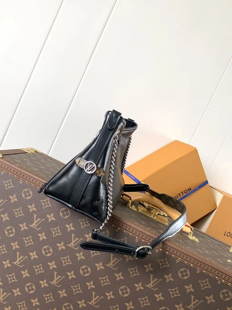 Snug Louis Vuitton Shopping Bags 42424