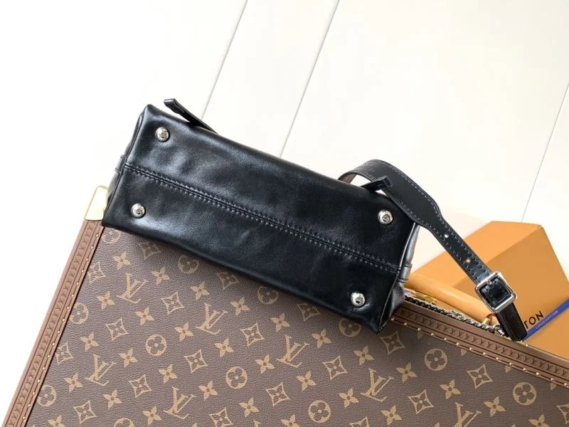 Snug Louis Vuitton Shopping Bags 42424