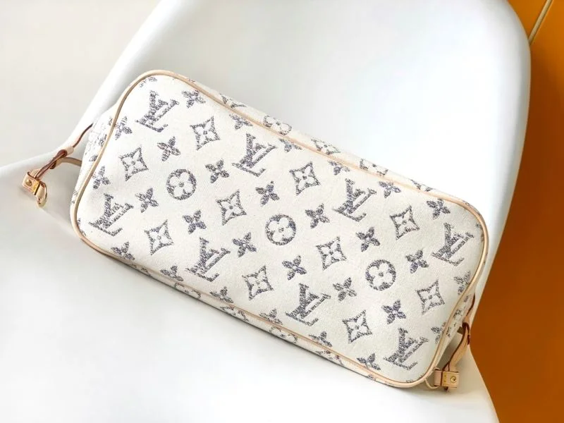 Lightweight Louis Vuitton Shopping Bags 41903