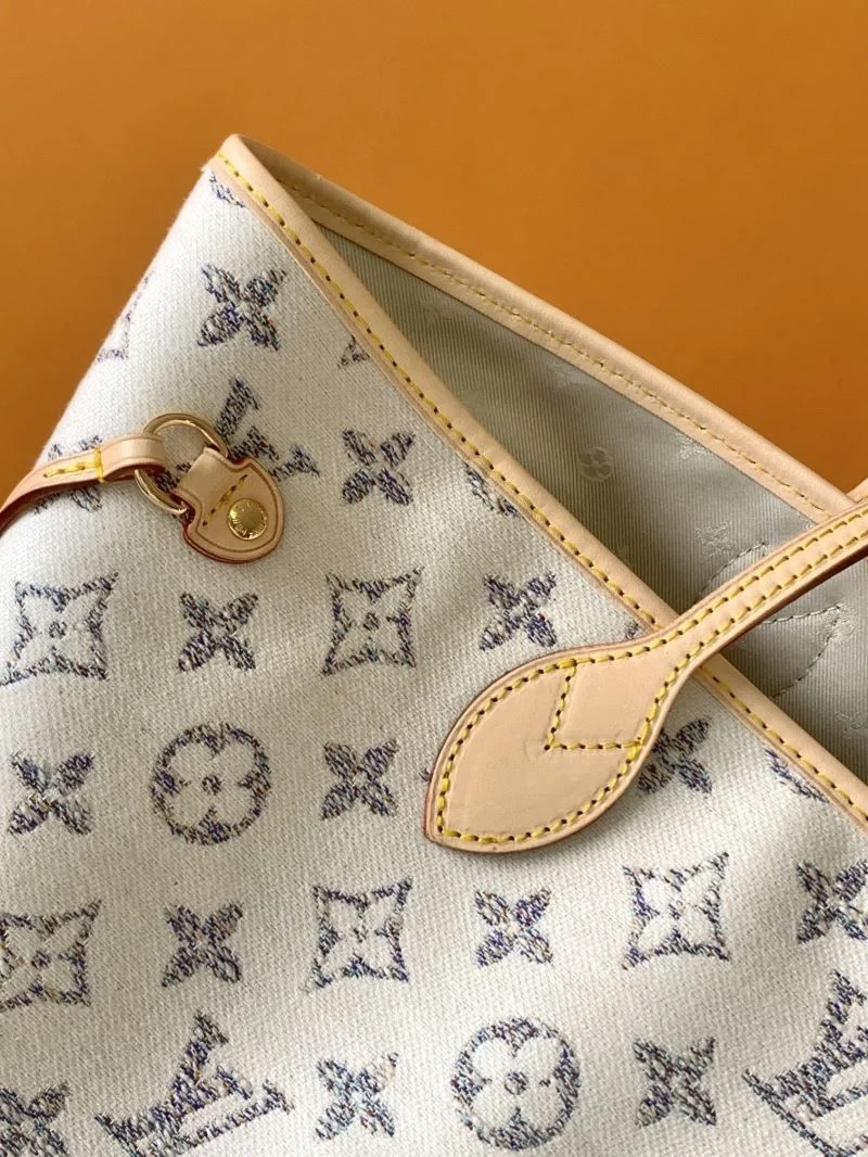 Lightweight Louis Vuitton Shopping Bags 41903