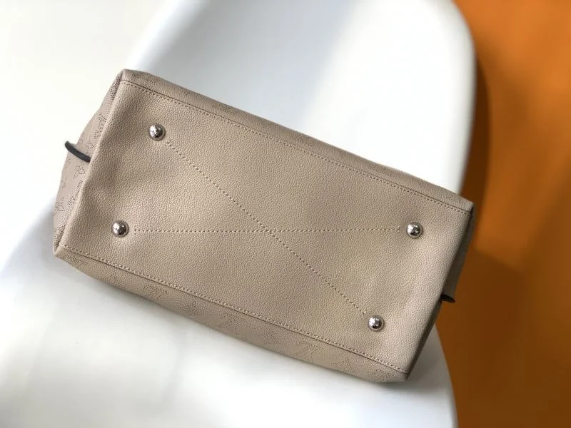Timeless Louis Vuitton Shopping Bags 41955