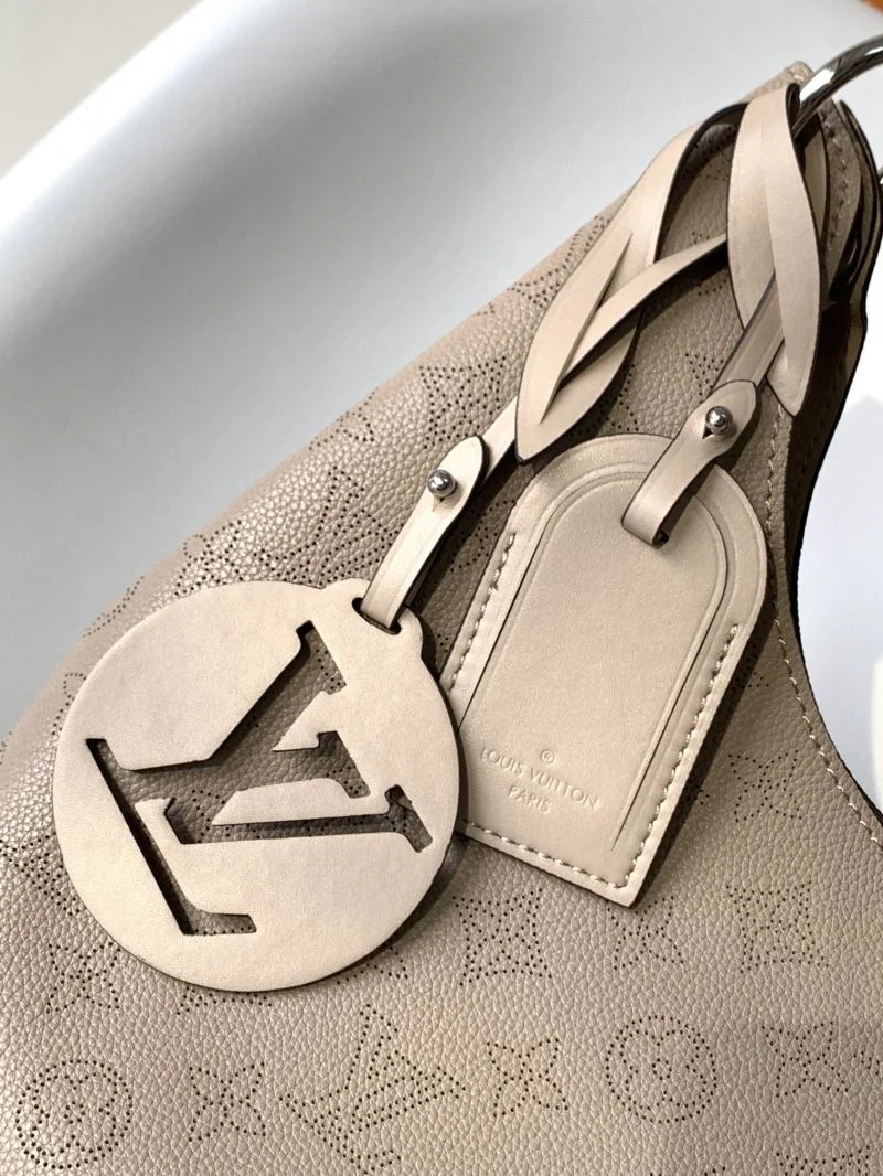 Timeless Louis Vuitton Shopping Bags 41955