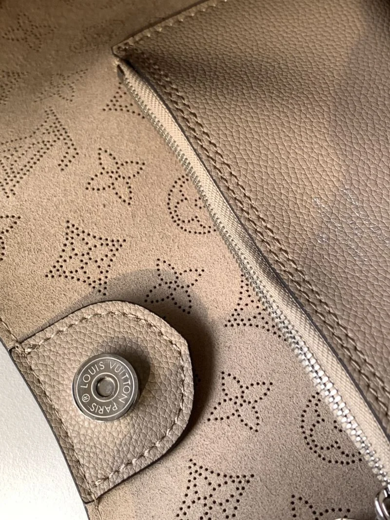 Timeless Louis Vuitton Shopping Bags 41955