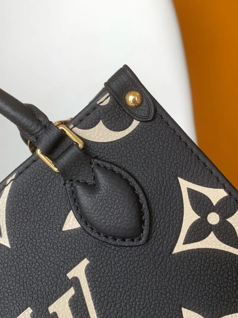 Functional Louis Vuitton Shopping Bags 41893