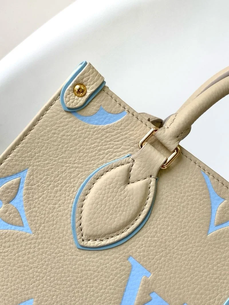 Chic Louis Vuitton Shopping Bags 41925