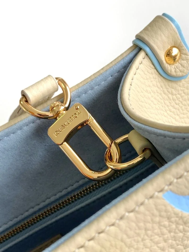 Chic Louis Vuitton Shopping Bags 41925
