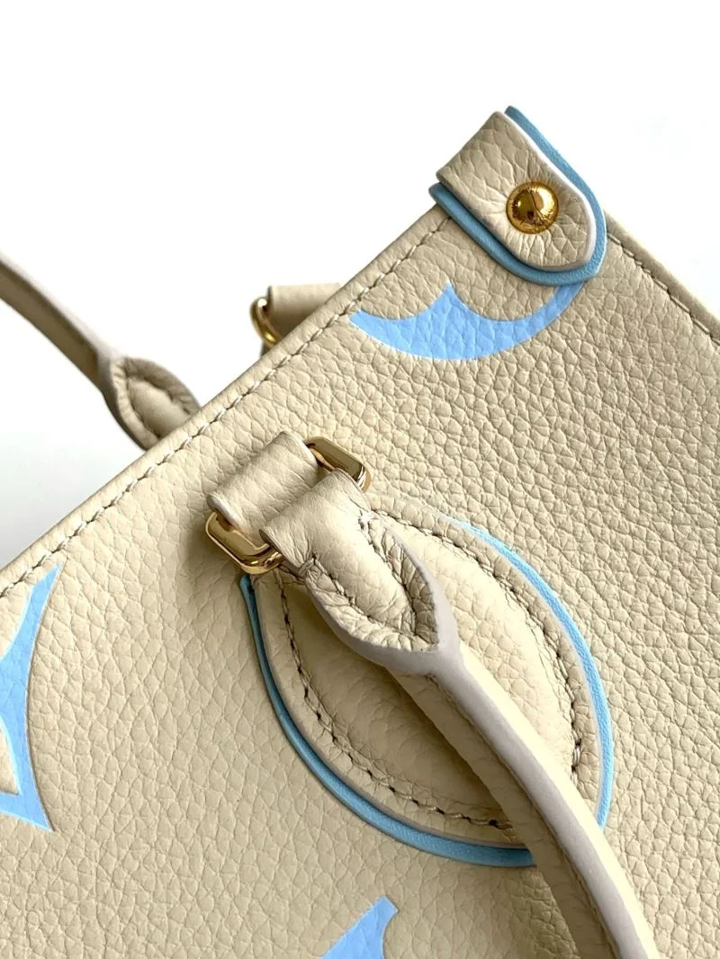 Chic Louis Vuitton Shopping Bags 41925