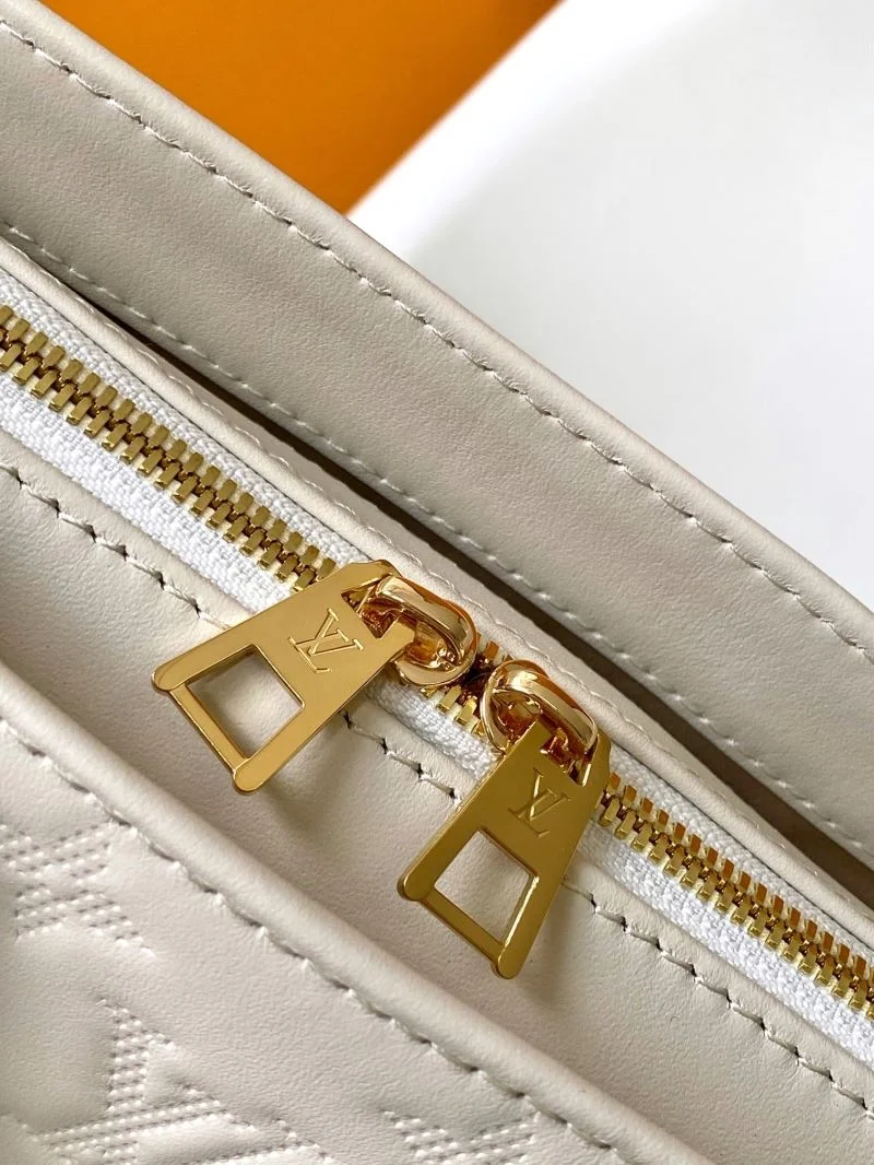 Supportive Louis Vuitton Shopping Bags 41885