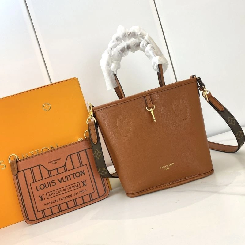 Lightweight Louis Vuitton Shopping Bags 87437
