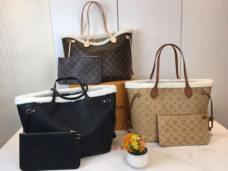 Soft Louis Vuitton Shopping Bags 87406