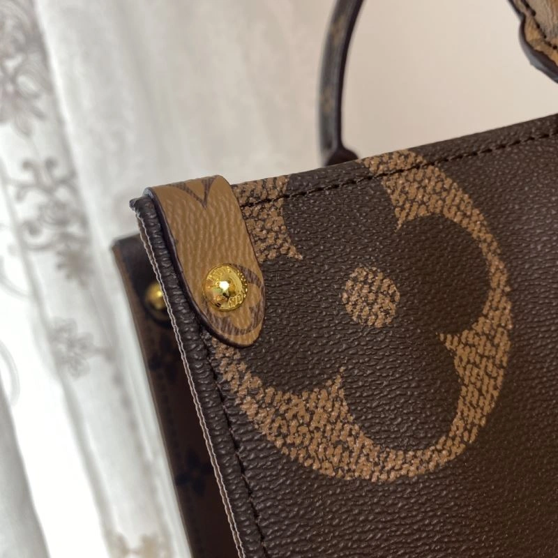 Louis Vuitton Shopping Bags TechFriendly 87392